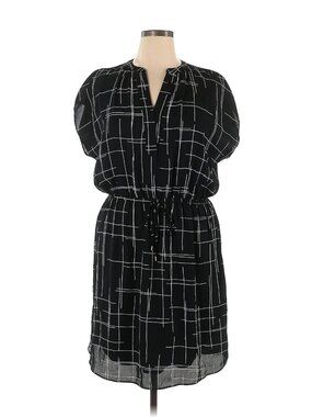 Women's Apt 9 V-Neck Short Sleeve, Black and Cream Striped Dress, Size XL.